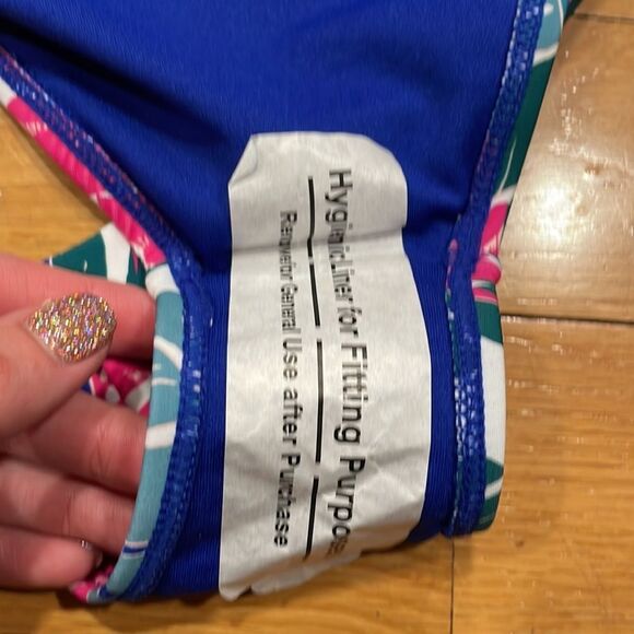 NWT DECREE - size XS swim bottoms- hipster - Picture 3 of 4